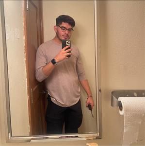 Meet your Posher, Sebastian